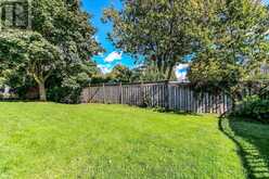 28 COUNTRY CLUB LANE | London Ontario | Slide Image Twenty-one