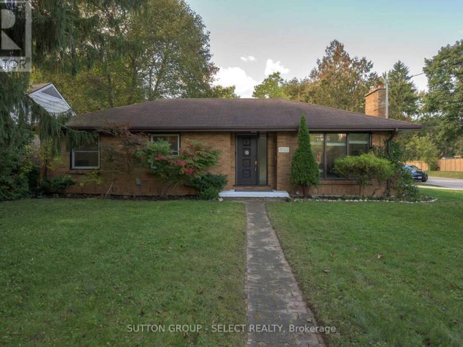 305 STEPHEN STREET, London, Ontario N6K 2N2