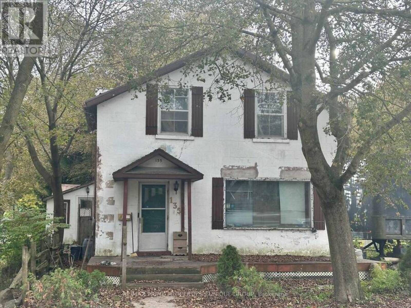 135 ELGIN STREET N, Mount Forest, Ontario N0G 2L0