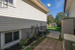 78 BLOOMSBURY COURT | London Ontario | Slide Image Thirty-one