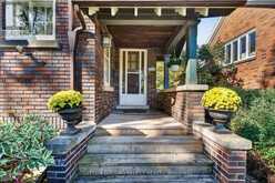 427 WORTLEY ROAD | London Ontario | Slide Image Four