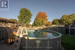 53 STROUD CRESCENT | London Ontario | Slide Image Nine
