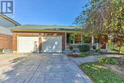 1221 GLENORA DRIVE | London Ontario | Slide Image Two