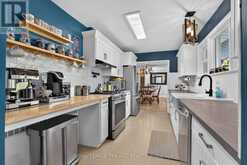 696 QUEEN STREET | Chatham Ontario | Slide Image Thirteen