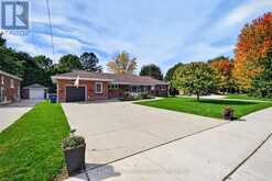 696 QUEEN STREET | Chatham Ontario | Slide Image Three