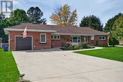 696 QUEEN STREET | Chatham Ontario | Slide Image Four
