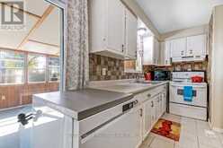 39 METCALFE CRESCENT | London Ontario | Slide Image Six