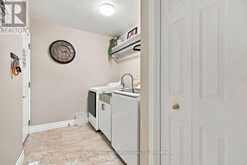 48 - 5 CADEAU TERRACE | London Ontario | Slide Image Thirty-seven