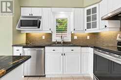 122 SUNNYSIDE DRIVE | London Ontario | Slide Image Seventeen