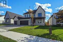 55 ASPEN CIRCLE | Thorndale Ontario | Slide Image Three