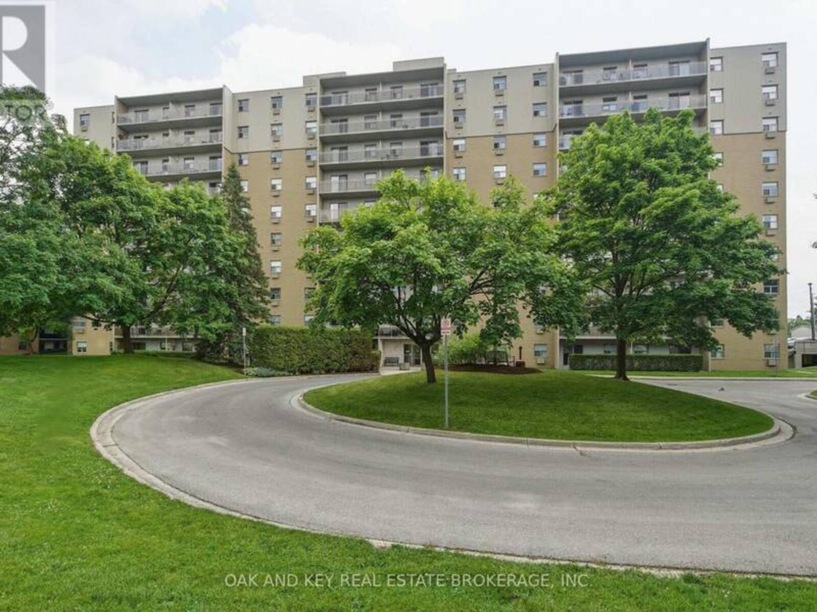302 - 931 WONDERLAND ROAD S, London, Ontario N6K 2X6