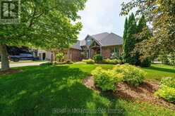 2091 VALLEYRUN BOULEVARD | London Ontario | Slide Image Thirty-two