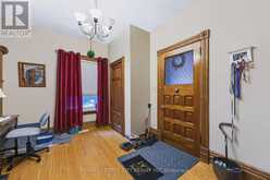 38 MARKET STREET | Tara Ontario | Slide Image Six