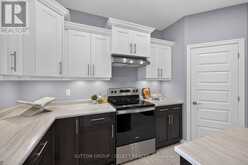 102 TIMBERWALK TRAIL | Ilderton Ontario | Slide Image Eleven