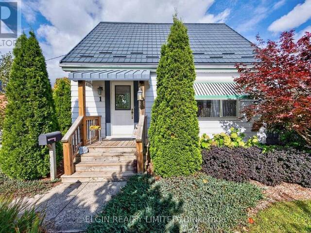 1 TRAFALGAR STREET St. Thomas Ontario, N5P 1N8 - 3 Bedrooms Home For Sale