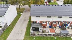 A - 111 WELLESLEY CRES CRESCENT | London Ontario | Slide Image Thirty