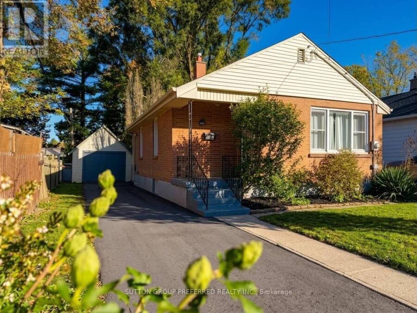 1622 LEONARD STREET, London, Ontario N5W 3G6
