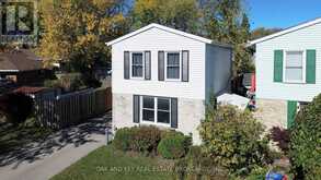 25 TIMBERLANE CRESCENT | Kitchener Ontario | Slide Image Three