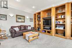160 PLANE TREE DRIVE | London Ontario | Slide Image Nine