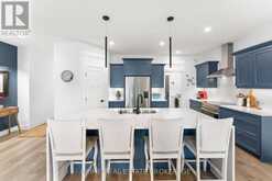 41 SUNRISE LANE | Grand Bend Ontario | Slide Image Nine