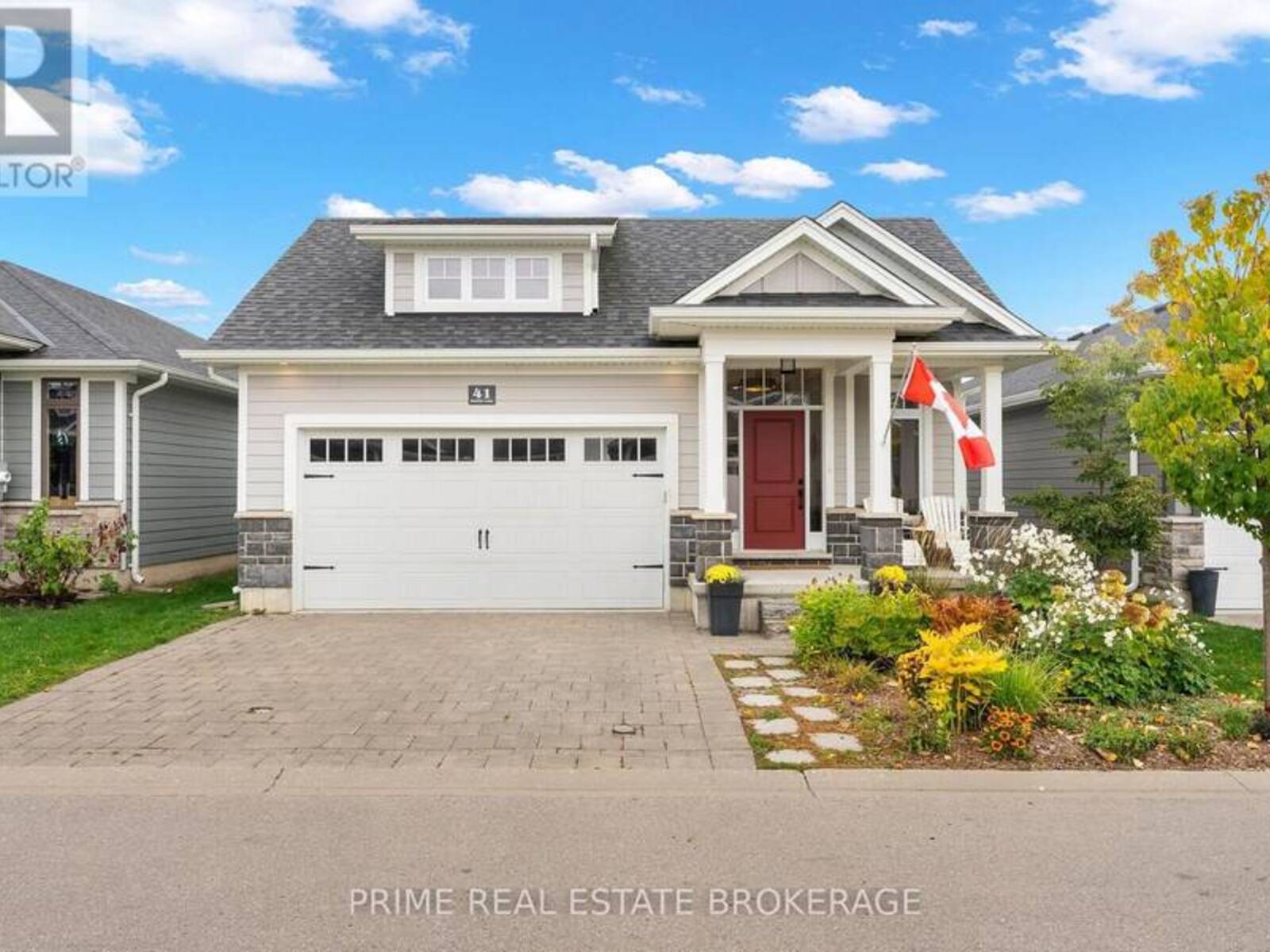 41 SUNRISE LANE, Grand Bend, Ontario N0M 1T0