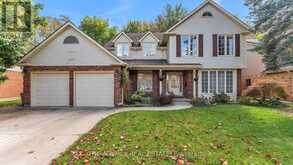32 GLENVIEW CRESCENT | London Ontario | Slide Image One