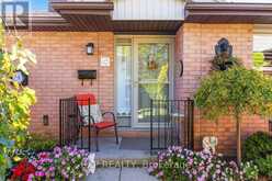 33 - 55 FIDDLERS GREEN ROAD | London Ontario | Slide Image Nine