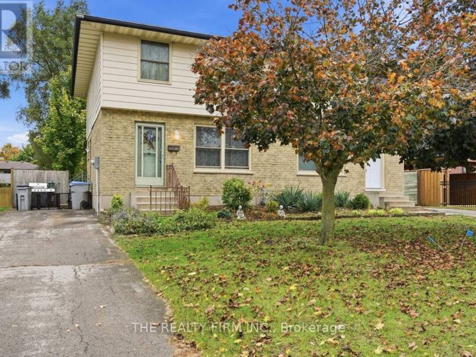 195-197 SOUTHFIELD DRIVE, Strathroy-Caradoc, Ontario N7G 3V3