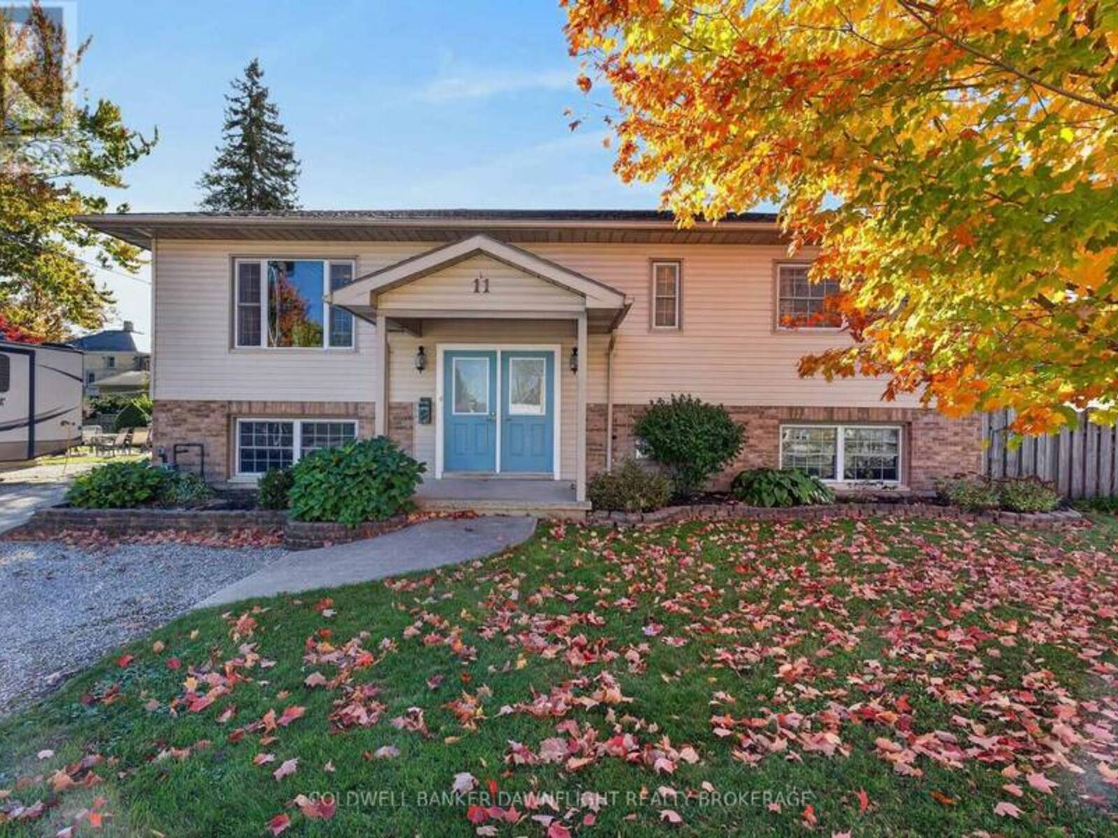 11 HILL STREET, Exeter, Ontario N0M 1S1