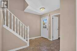 941 THISTLEDOWN WAY | London Ontario | Slide Image Three
