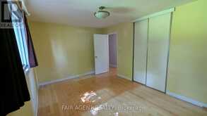 33 MAYNARD DRIVE | Schomberg Ontario | Slide Image Sixteen