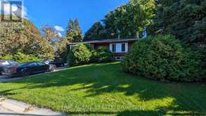 33 MAYNARD DRIVE | Schomberg Ontario | Slide Image One