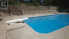 33 MAYNARD DRIVE | Schomberg Ontario | Slide Image Thirty-nine