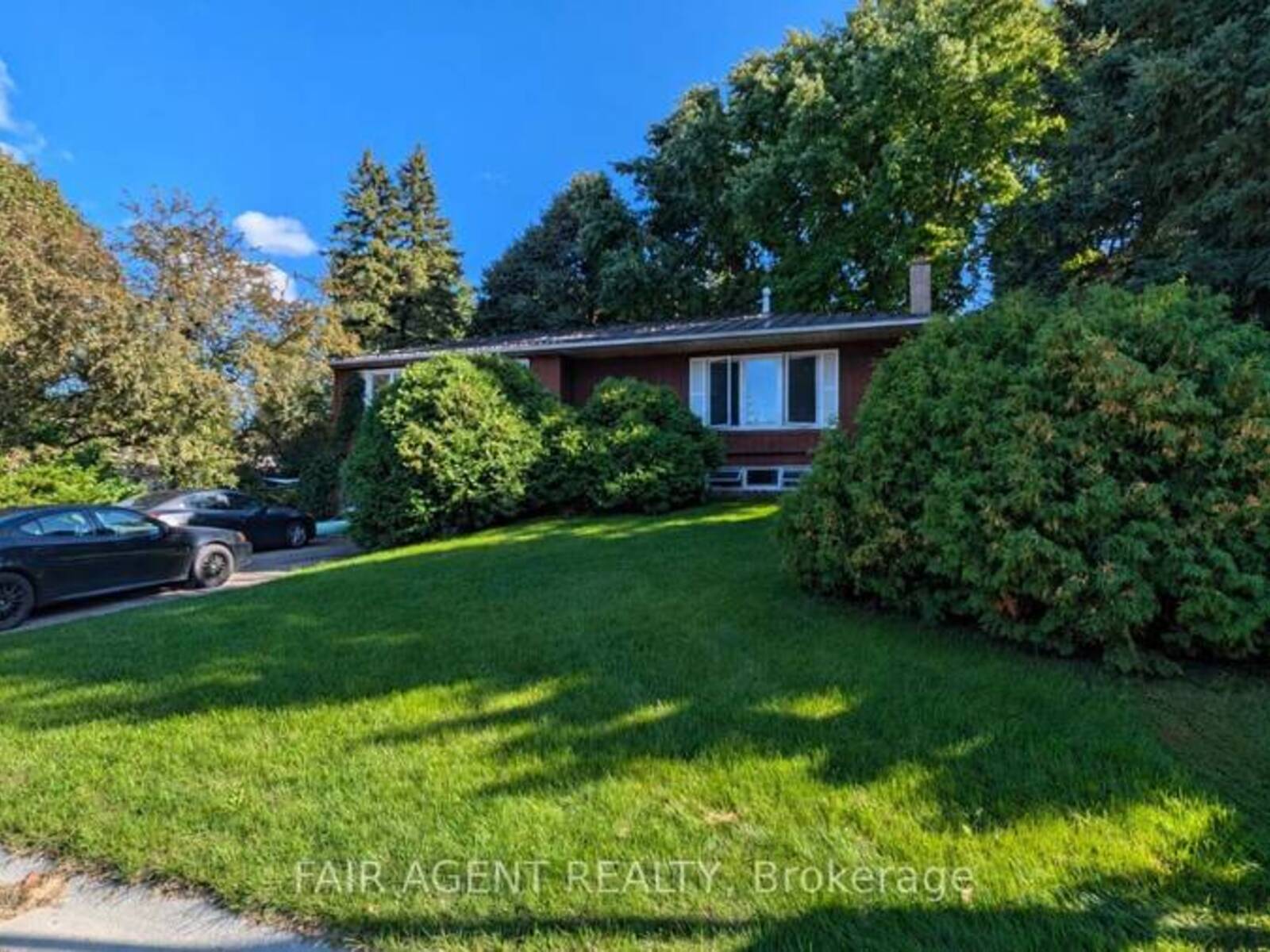 33 MAYNARD DRIVE, Schomberg, Ontario L0G 1T0