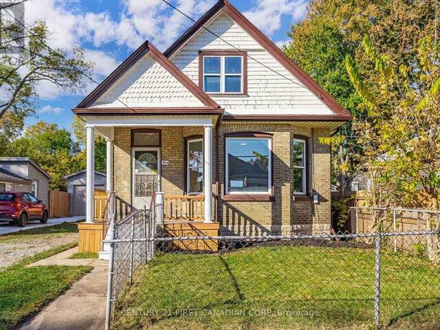 864 STEDWELL STREET London Ontario, N5Z 1L8 - 5 Bedrooms Home For Sale