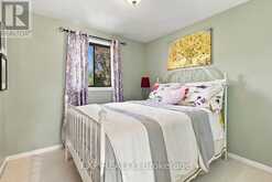 147 WALMER GARDENS | London Ontario | Slide Image Twenty