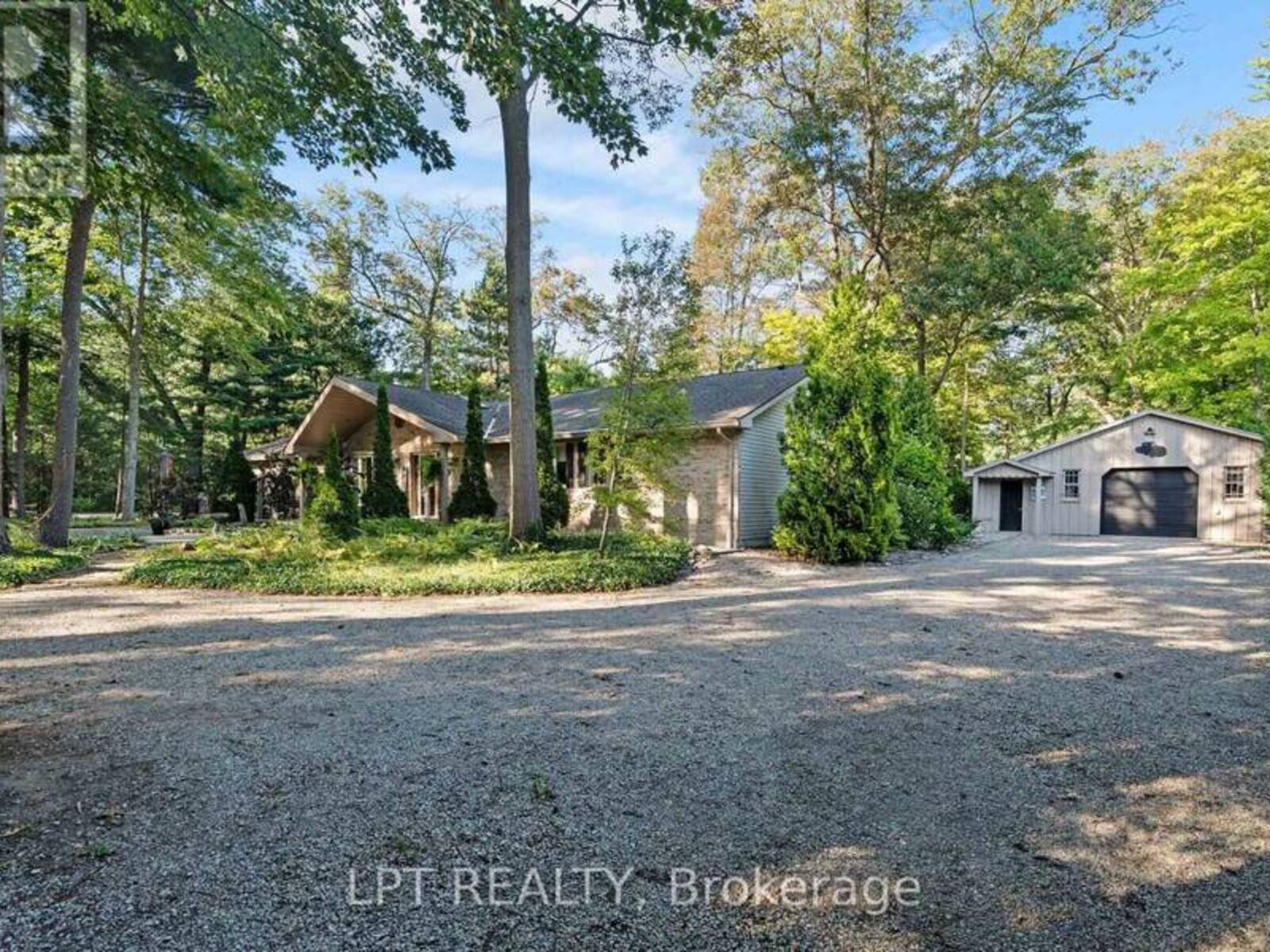 10012 GRAHAM STREET, Grand Bend, Ontario N0M 1T0