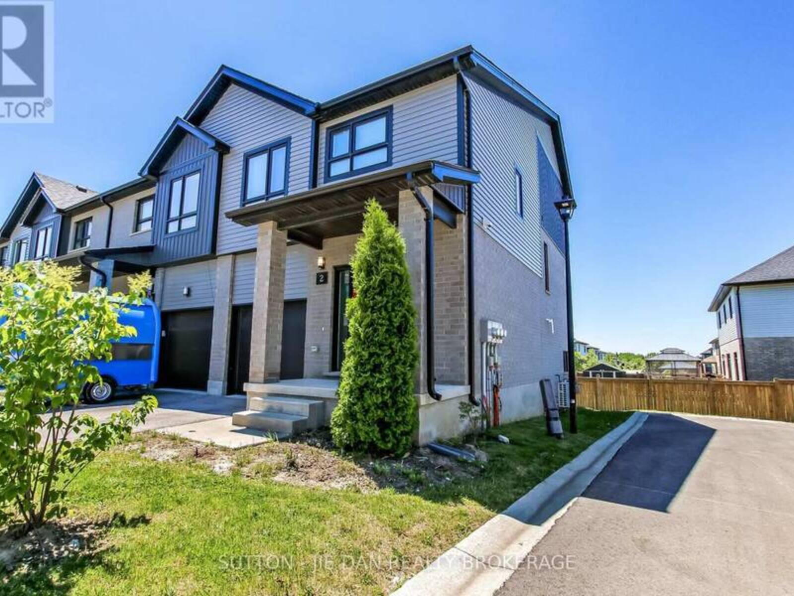 2 - 819 KLEINBURG DRIVE, London, Ontario N5X 0N6