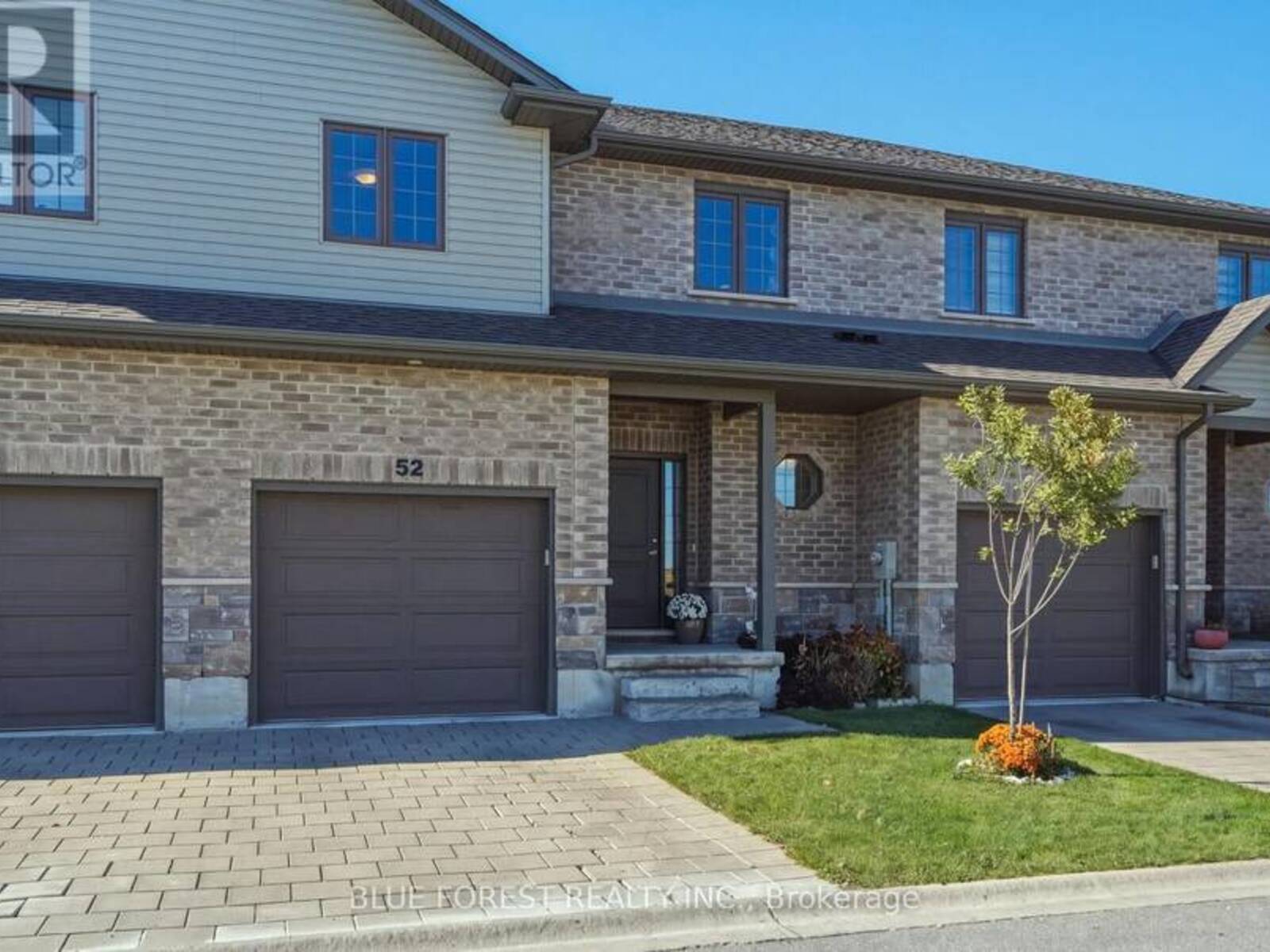 52 - 2910 TOKALA TRAIL, London, Ontario N6G 0T9