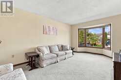39 GERALD CRESCENT | London Ontario | Slide Image Six