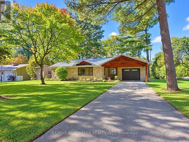 10138 EDMONDS BOULEVARD Grand Bend Ontario, N0M 1T0 - 2 Bedrooms Home For Sale