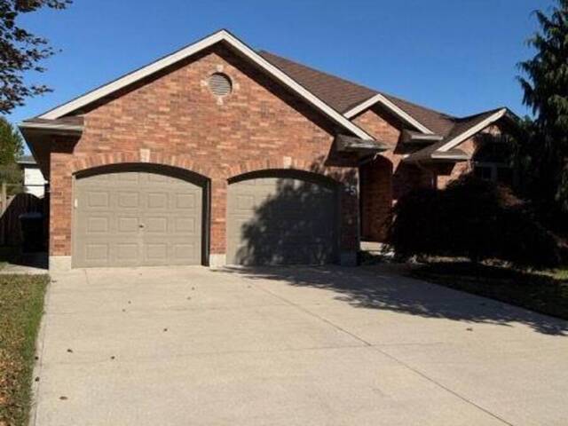 25 FALCONRIDGE COURT St. Thomas Ontario, N5R 6J2 - 2 Bedrooms Home For Sale