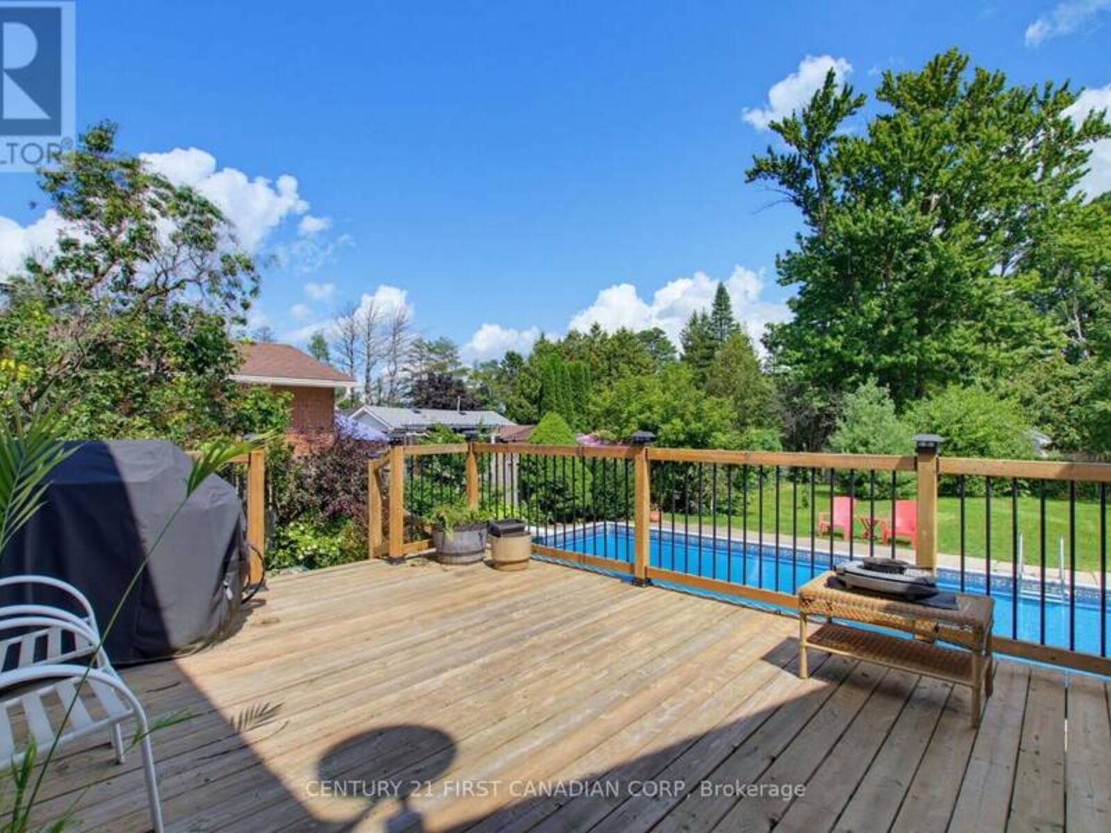 444 FOREST LAWN AVENUE, London, Ontario N5V 1T1