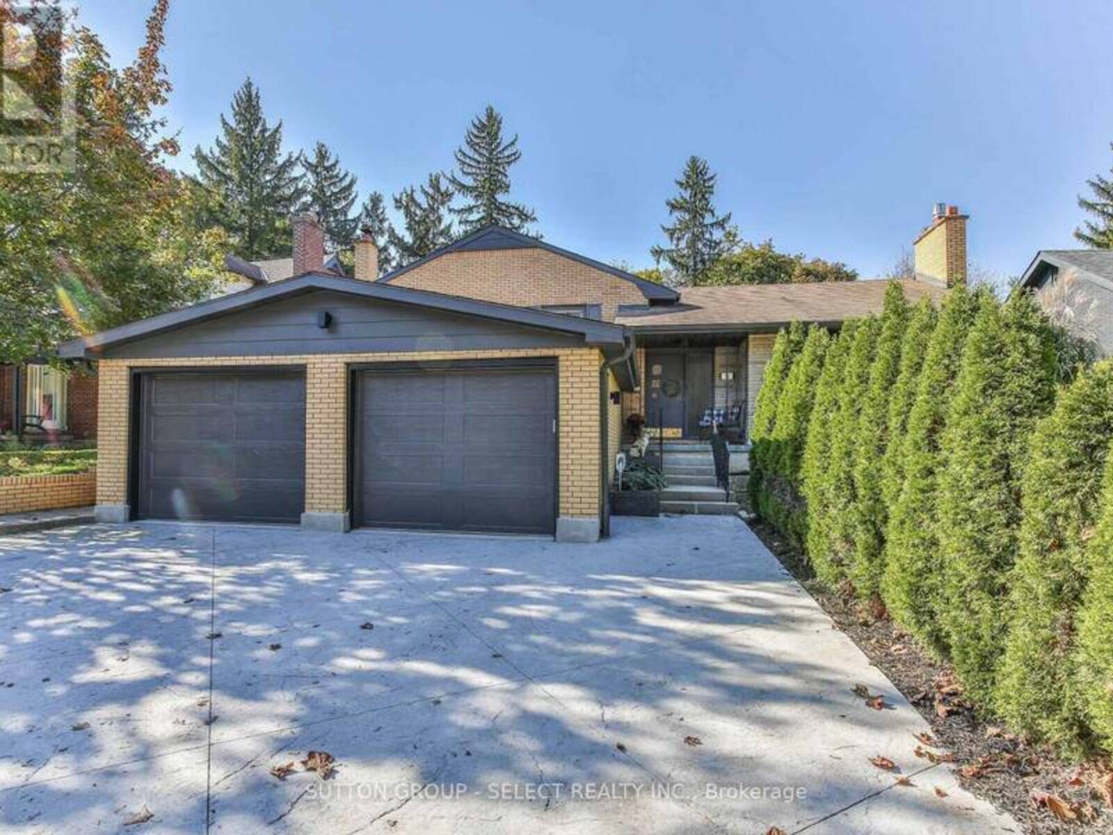35 CROXTON ROAD W, London, Ontario N6C 3T5