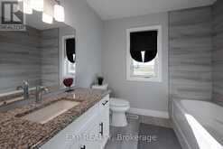 21 SYCAMORE DRIVE N | Tillsonburg Ontario | Slide Image Twenty-two