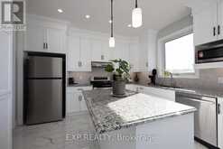 21 SYCAMORE DRIVE N | Tillsonburg Ontario | Slide Image Six
