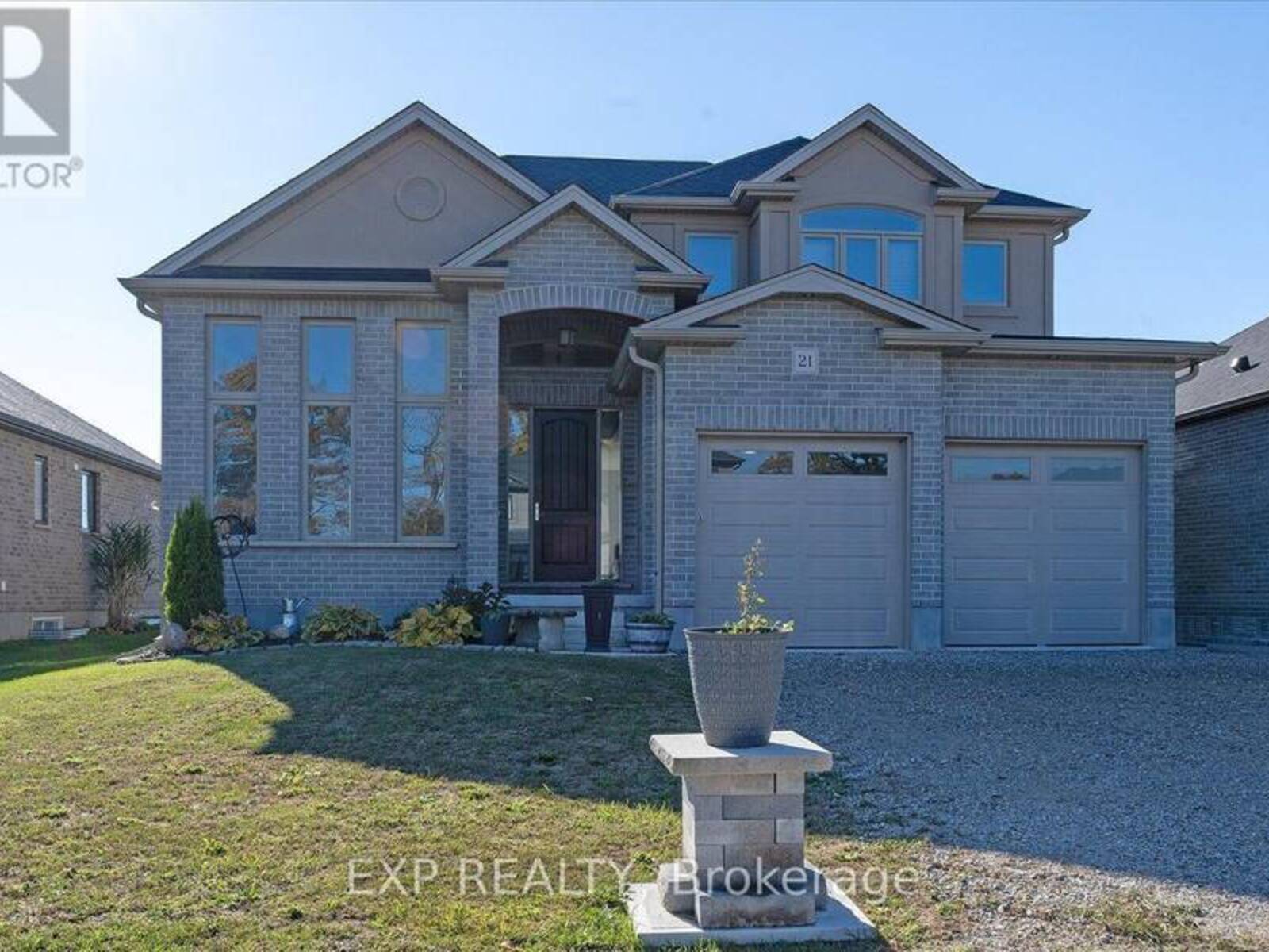 21 SYCAMORE DRIVE N, Tillsonburg, Ontario N4G 5R9