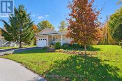 351 SHANNON BOULEVARD | Grand Bend Ontario | Slide Image Ten