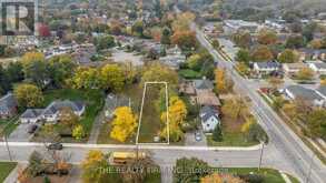 385 KENMORE PLACE | London Ontario | Slide Image Two