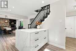 11 SOMERSET CRESCENT | London Ontario | Slide Image Twelve